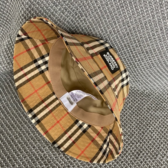 Burberry Tan and Black Checkered Bucket Hat - Picture 4 of 4